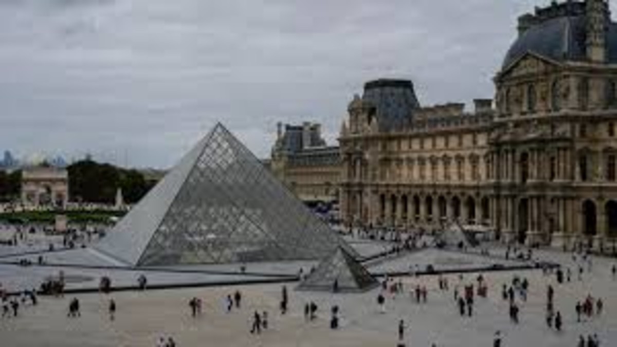 louvre museum robbery