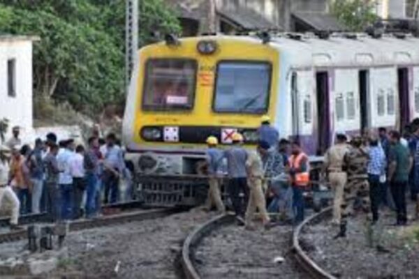 mumbai train accident